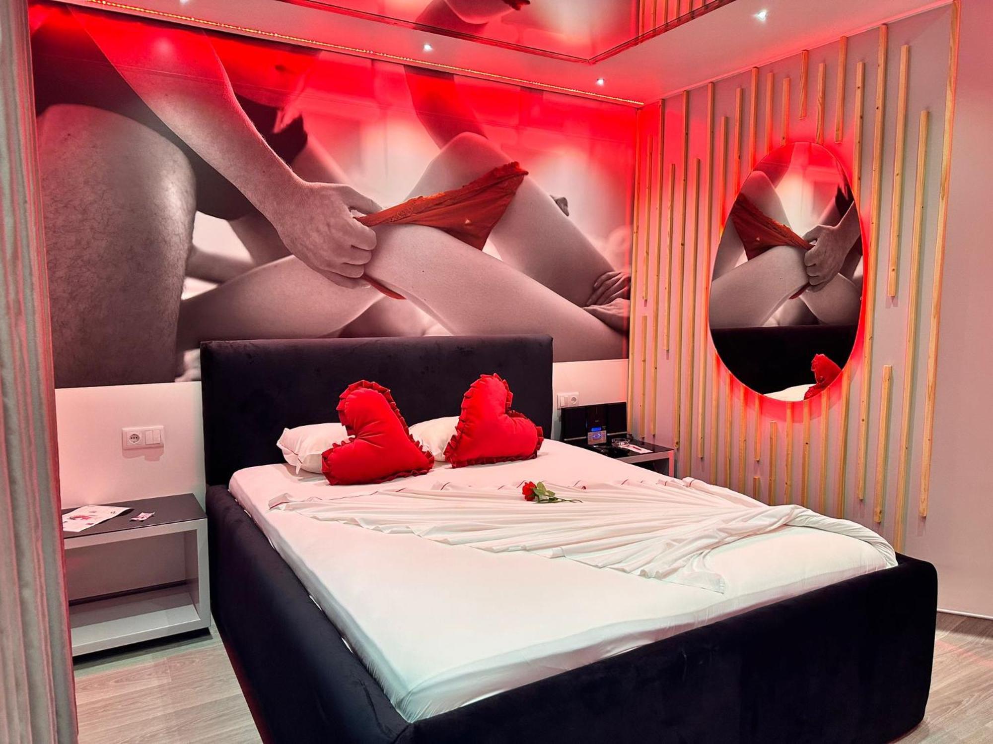 Hotel Emocoes *